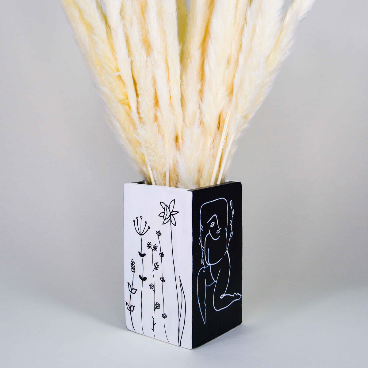 Acrylic Paint Pens - Fine Tip Paint Set Sculpd